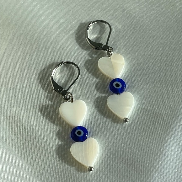 Blue  Evil eye heart shell pearl stainless steel silver pearl earrings - Picture 1 of 3